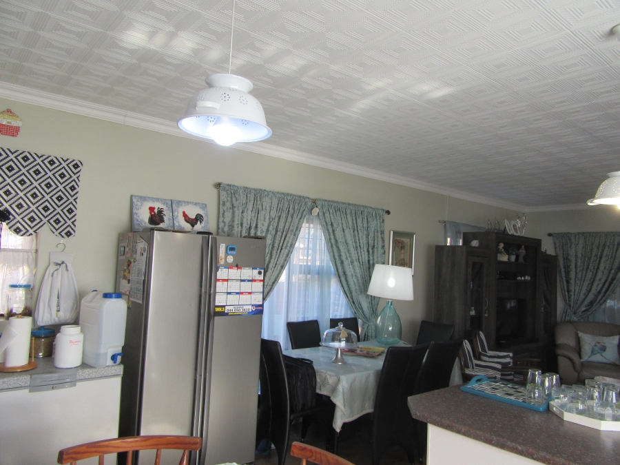3 Bedroom Property for Sale in Deoville Park Western Cape